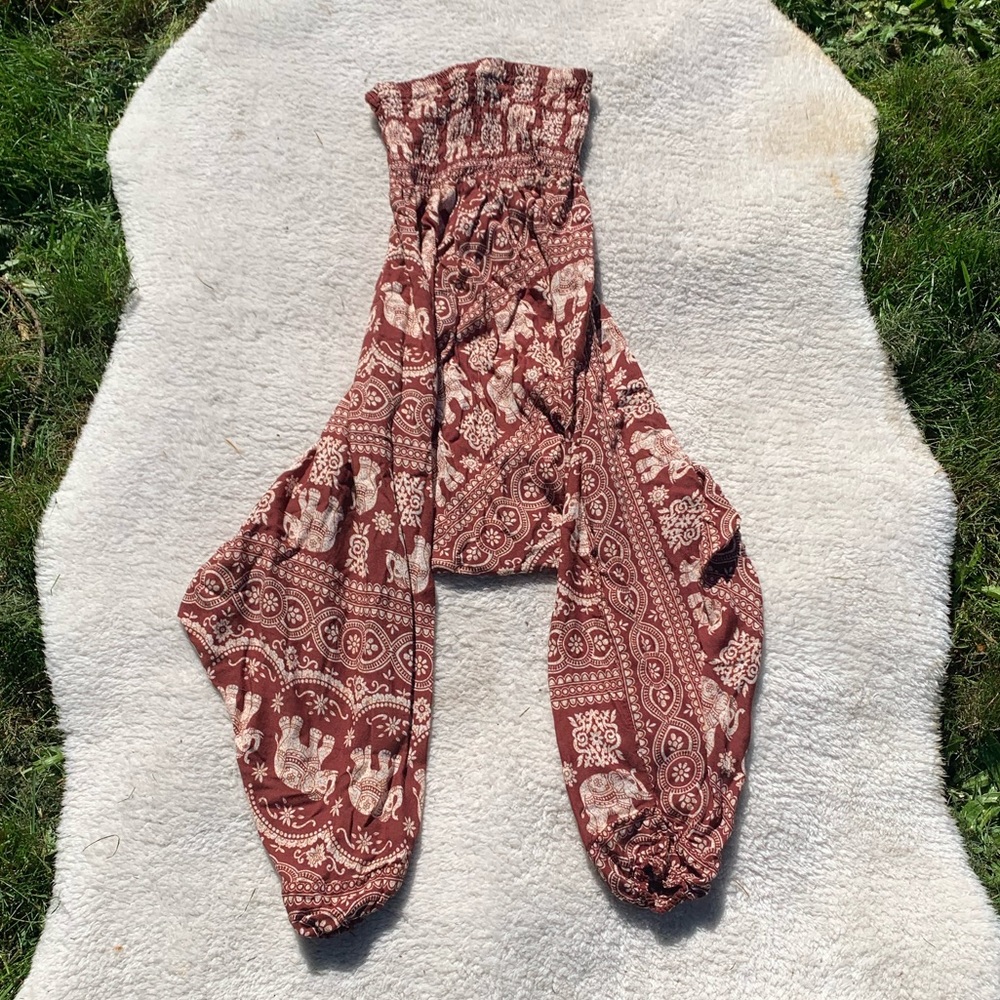 Elephant print parachute pants